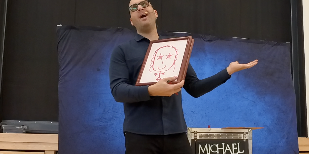 Michael_Picto ottawa magician birthday parties